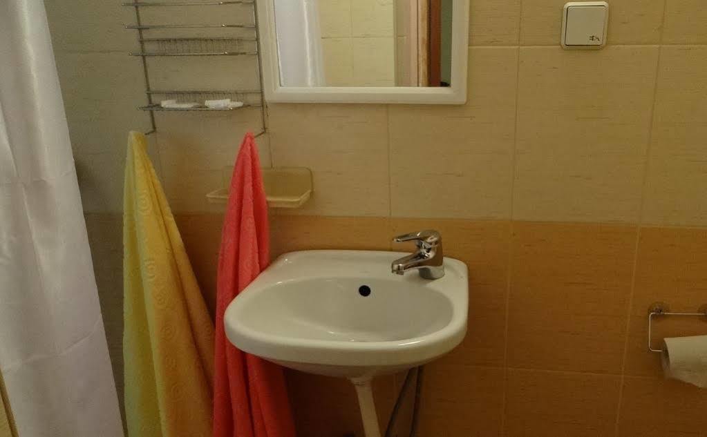 Hotel Desna Kut Kiev Eksteriør bilde