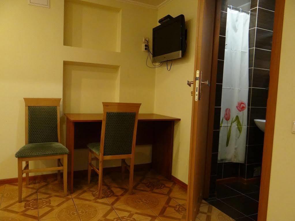 Hotel Desna Kut Kiev Eksteriør bilde